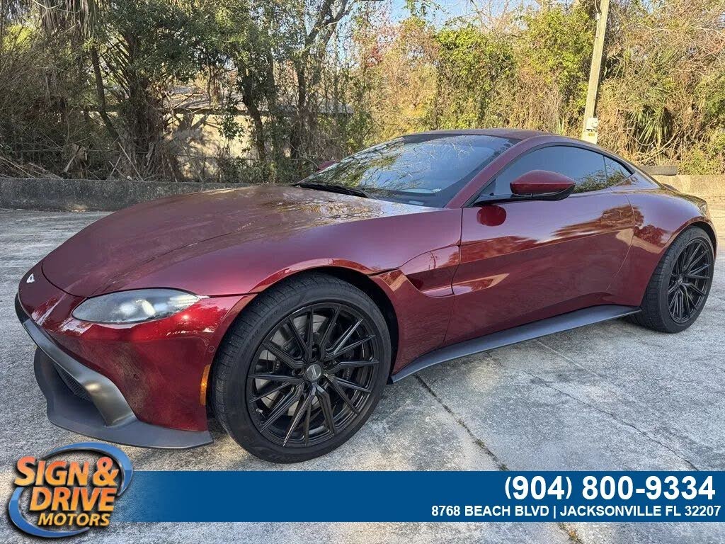 2020 Aston Martin Vantage RWD photo 7