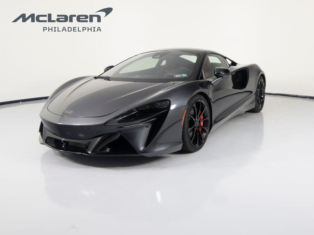 2025 McLaren Artura RWD
