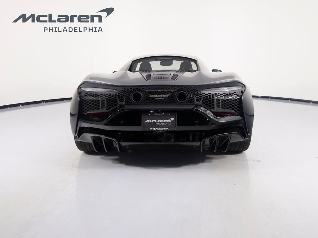 2025 McLaren Artura RWD photo 6