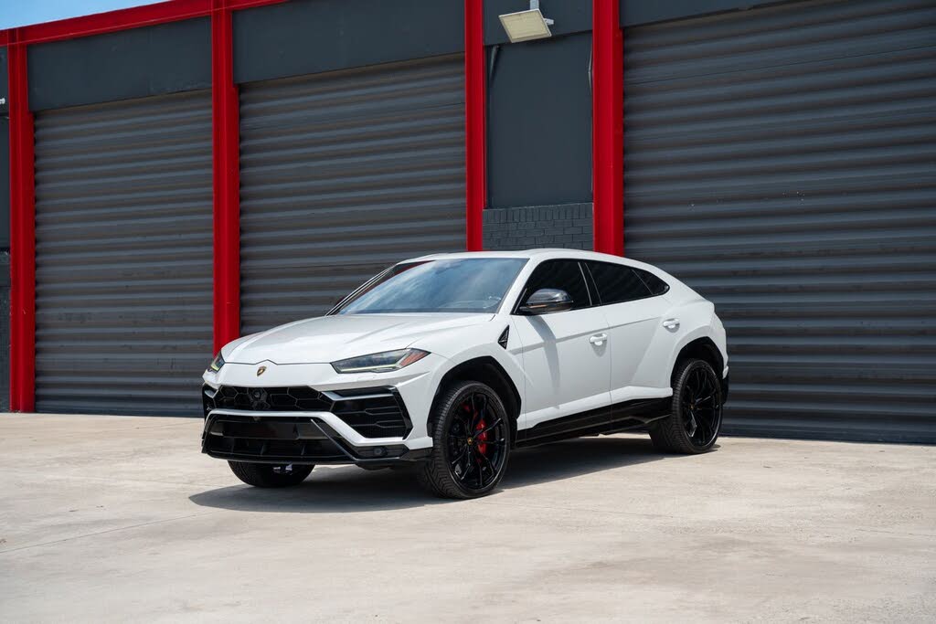 2022 Lamborghini Urus AWD