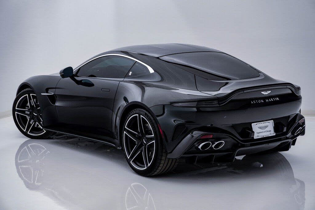 2026 Aston Martin Vantage Coupe RWD photo 12