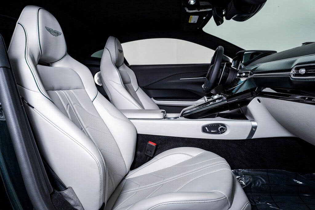 2026 Aston Martin Vantage Coupe RWD photo 19