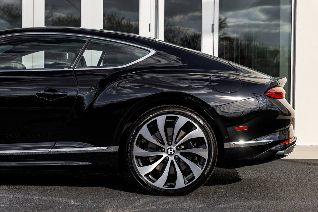 2026 Bentley Continental GT Azure AWD photo 8
