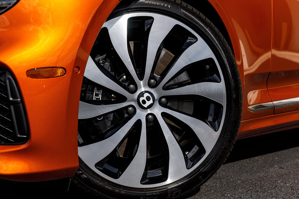 2026 Bentley Continental GT photo 2