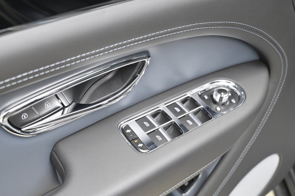 2021 Bentley Bentayga V8 AWD photo 18