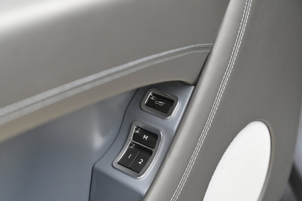 2021 Bentley Bentayga V8 AWD photo 20