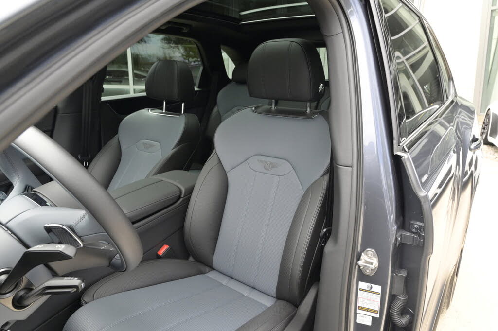 2021 Bentley Bentayga V8 AWD photo 23