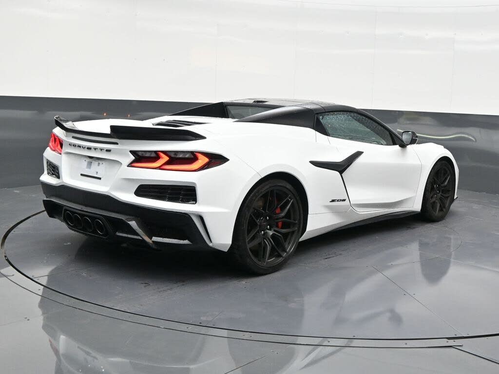 2026 Chevrolet Corvette Z06 1LZ Convertible RWD photo 5
