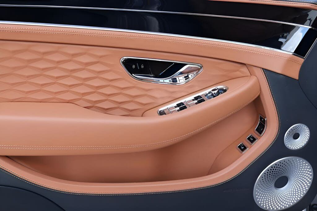 2026 Bentley Continental GTC Speed AWD photo 13