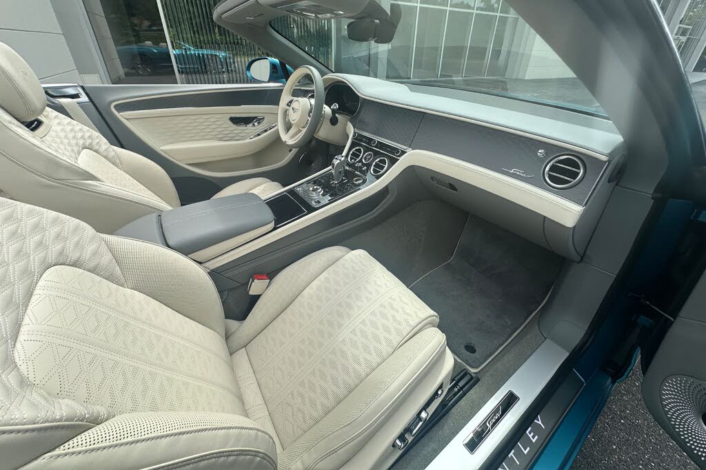 2025 Bentley Continental GTC Speed AWD photo 2