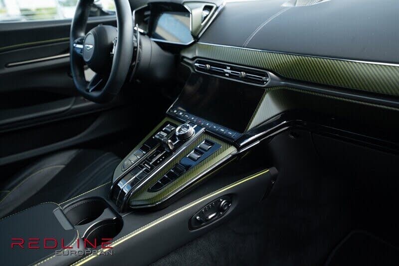 2025 Aston Martin Vantage Coupe RWD photo 11