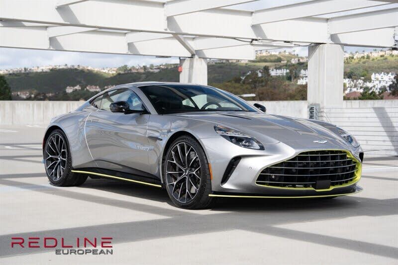 2025 Aston Martin Vantage Coupe RWD photo 3