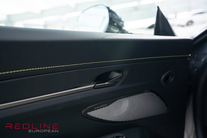 2025 Aston Martin Vantage Coupe RWD photo 24