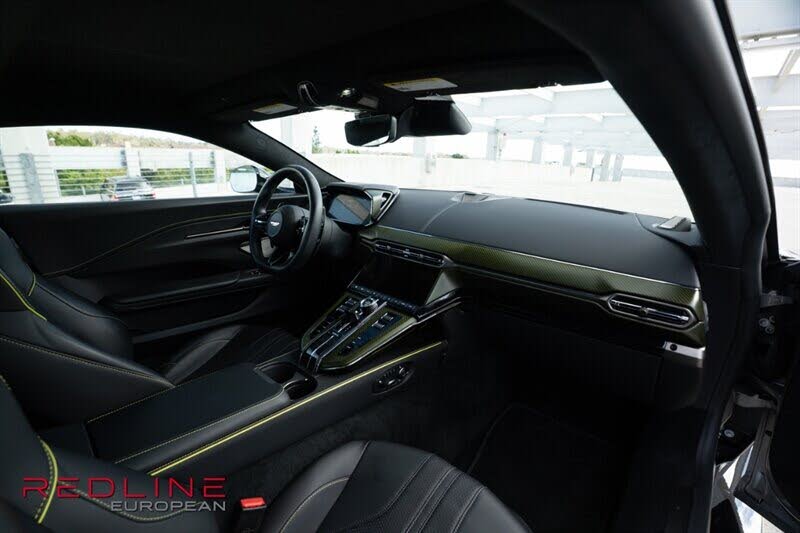 2025 Aston Martin Vantage Coupe RWD photo 10