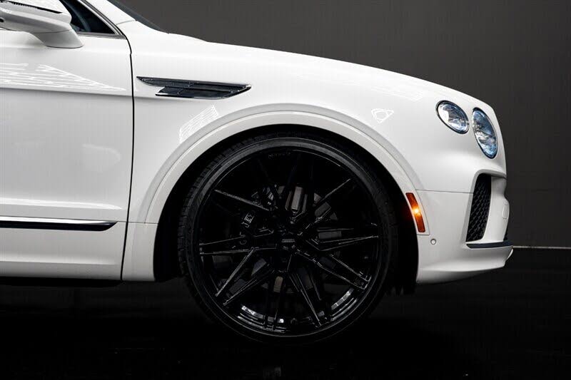 2024 Bentley Bentayga V8 AWD photo 20