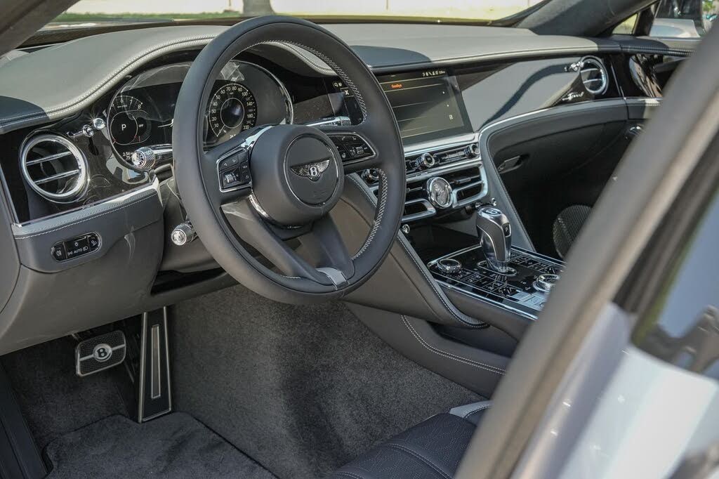 2025 Bentley Flying Spur Speed AWD photo 2