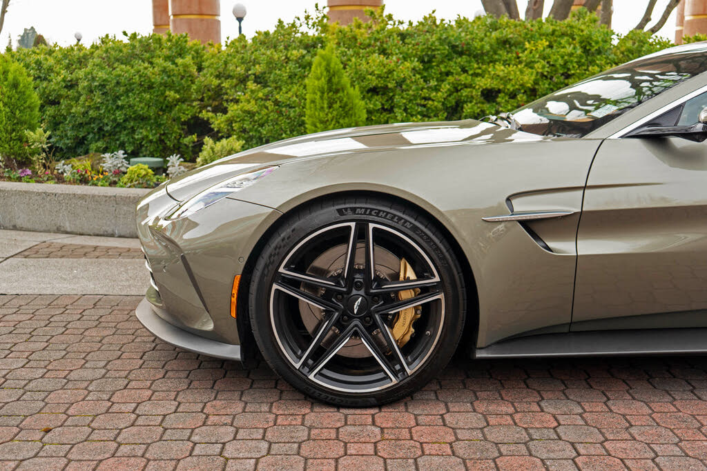 2025 Aston Martin Vantage Coupe RWD photo 4