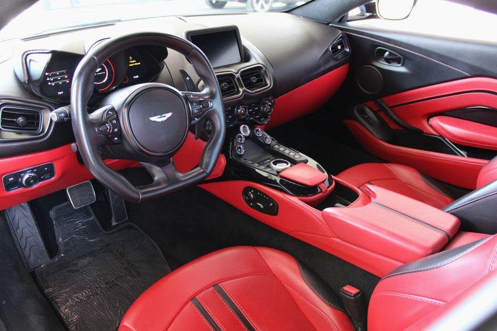 2022 Aston Martin Vantage Coupe RWD photo 3