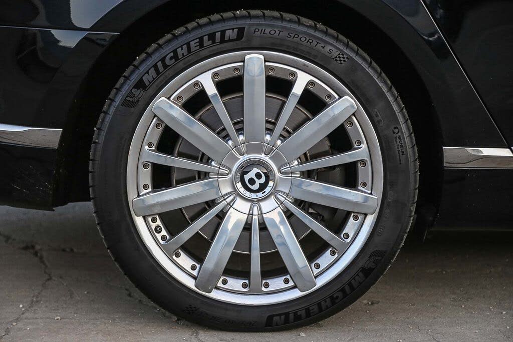 2014 Bentley Mulsanne RWD photo 12