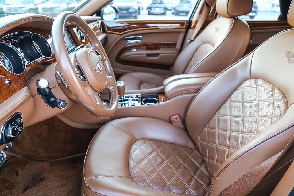 2014 Bentley Mulsanne RWD photo 18