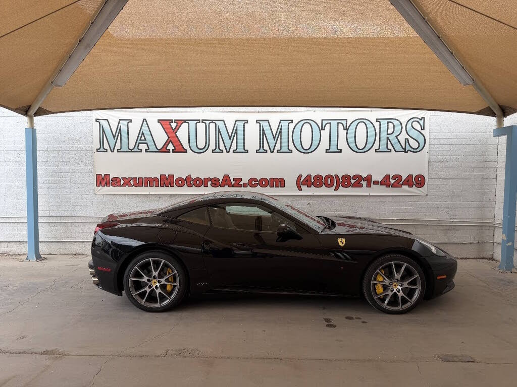 2010 Ferrari California GT Convertible photo 2