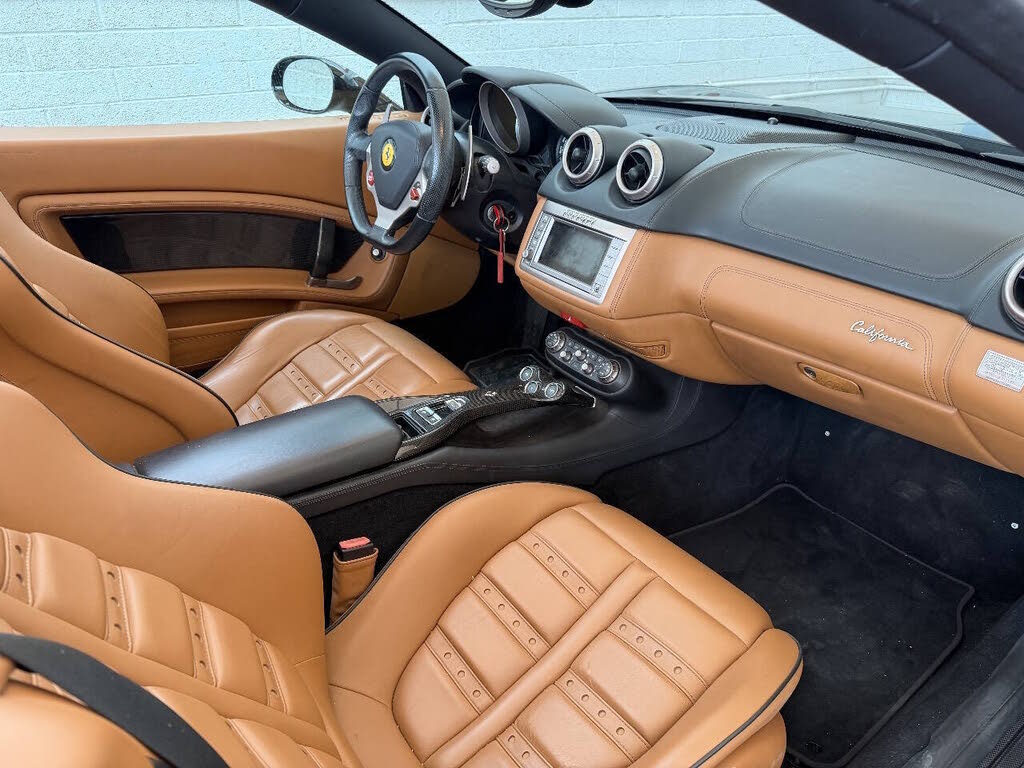 2010 Ferrari California GT Convertible photo 11