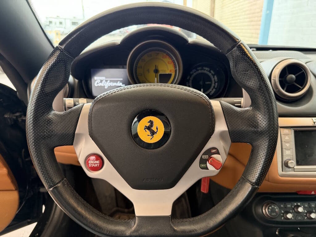 2010 Ferrari California GT Convertible photo 8