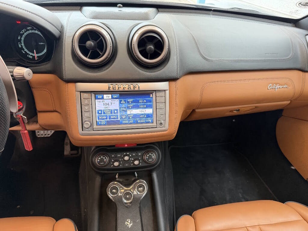 2010 Ferrari California GT Convertible photo 9