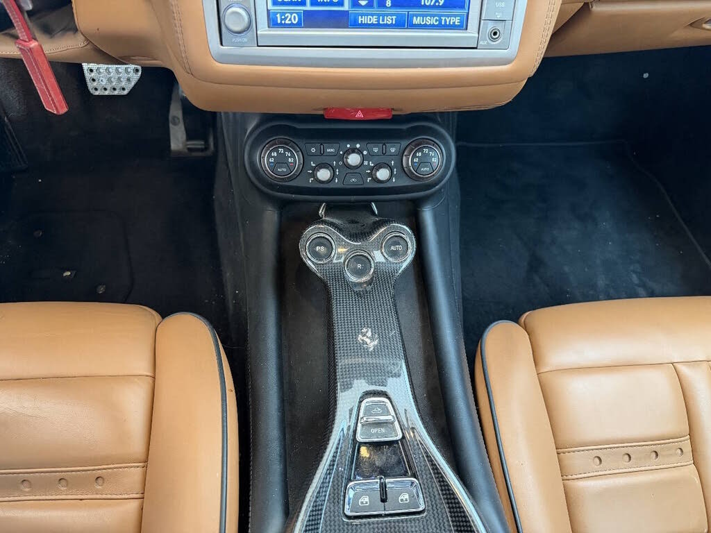 2010 Ferrari California GT Convertible photo 10