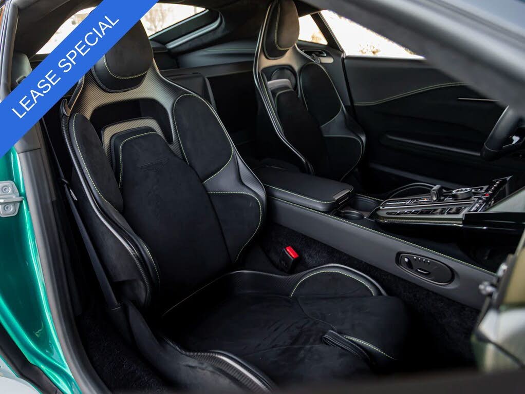 2025 Aston Martin Vantage Coupe RWD photo 21