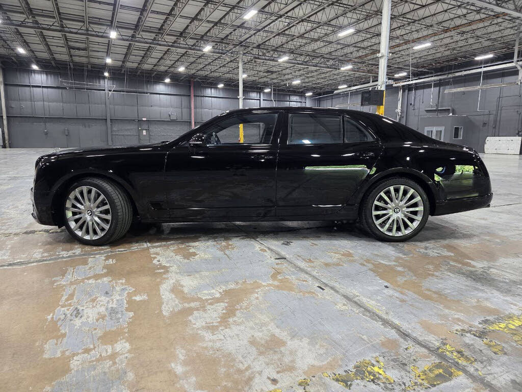 2017 Bentley Mulsanne RWD photo 18