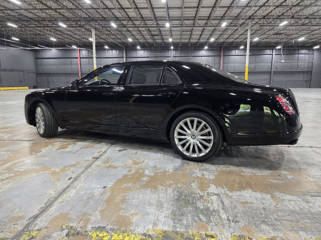 2017 Bentley Mulsanne RWD photo 19