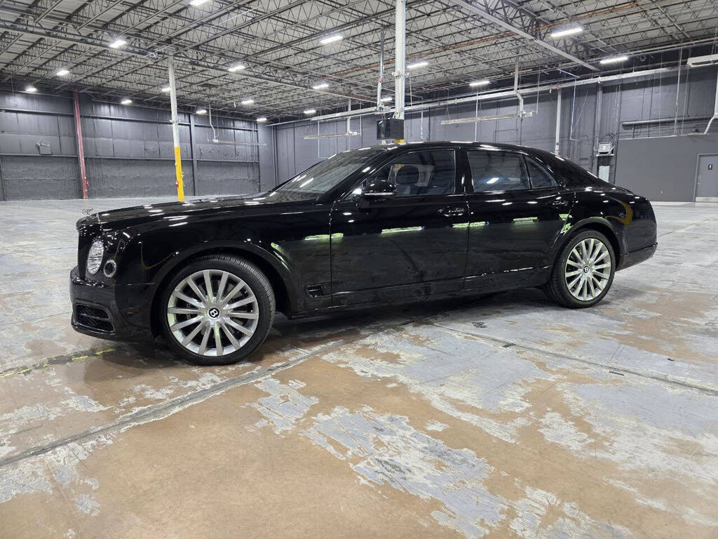 2017 Bentley Mulsanne RWD photo 3