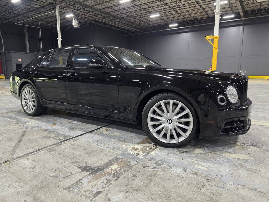 2017 Bentley Mulsanne RWD photo 4