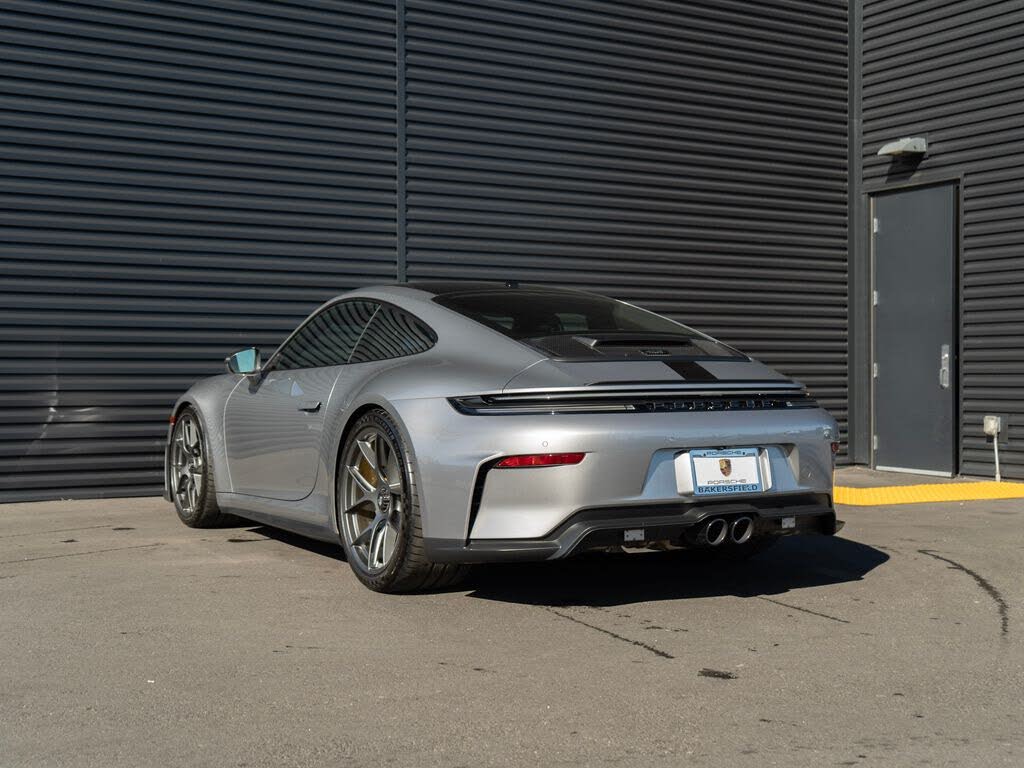 2026 Porsche 911 GT3 Coupe RWD photo 3