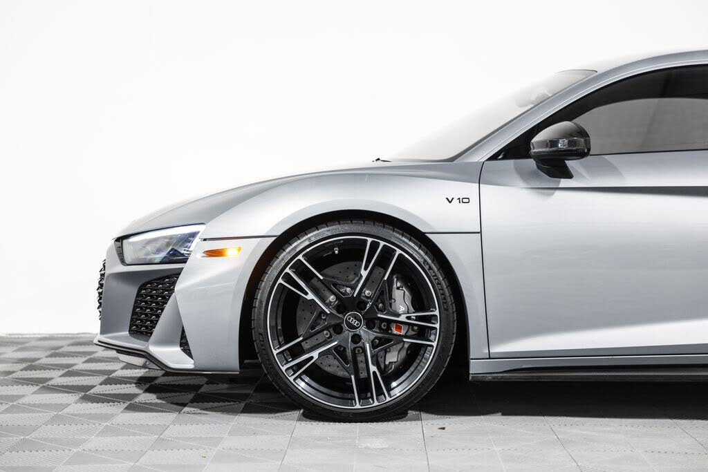 2022 Audi R8 quattro V10 Performance Coupe AWD photo 13 of 24