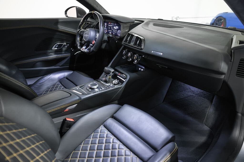 2022 Audi R8 quattro V10 Performance Coupe AWD photo 20 of 24