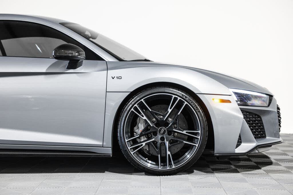 2022 Audi R8 quattro V10 Performance Coupe AWD photo 3 of 24