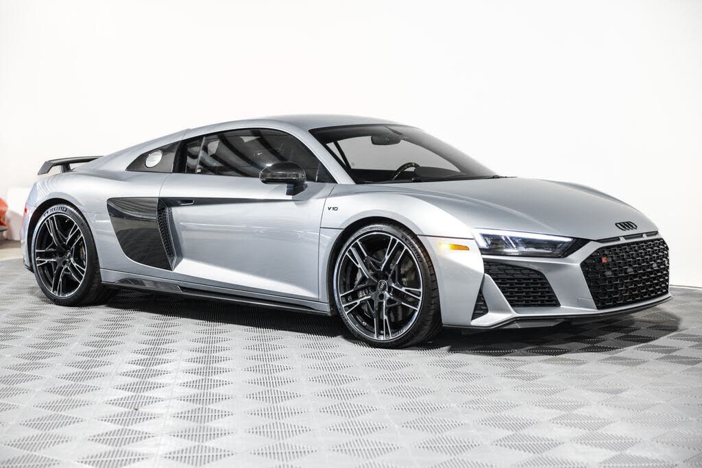 2022 Audi R8 quattro V10 Performance Coupe AWD photo 4 of 24