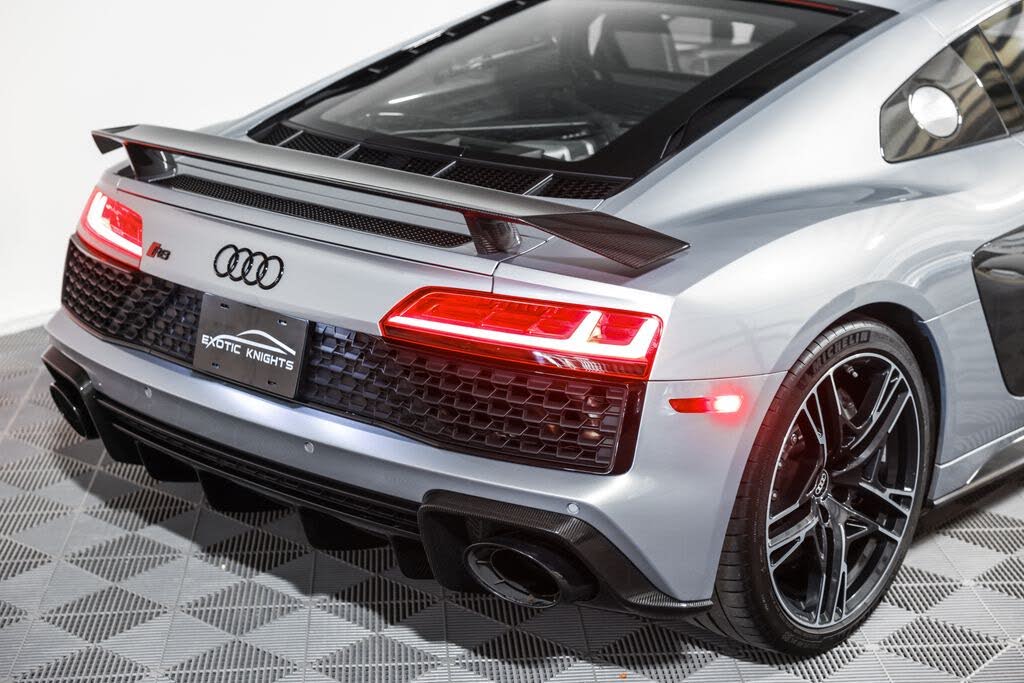 2022 Audi R8 quattro V10 Performance Coupe AWD photo 8 of 24
