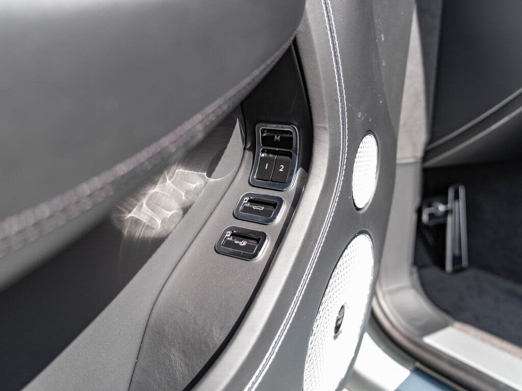 2026 Bentley Continental GT Azure AWD photo 18