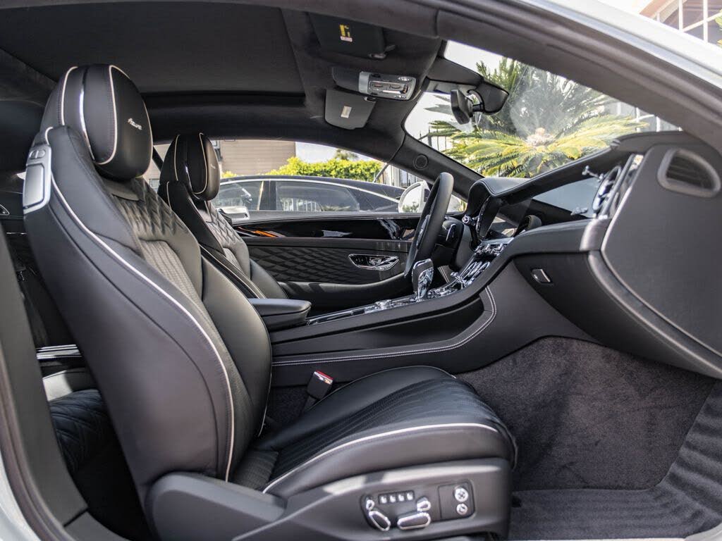 2026 Bentley Continental GT Azure AWD photo 23