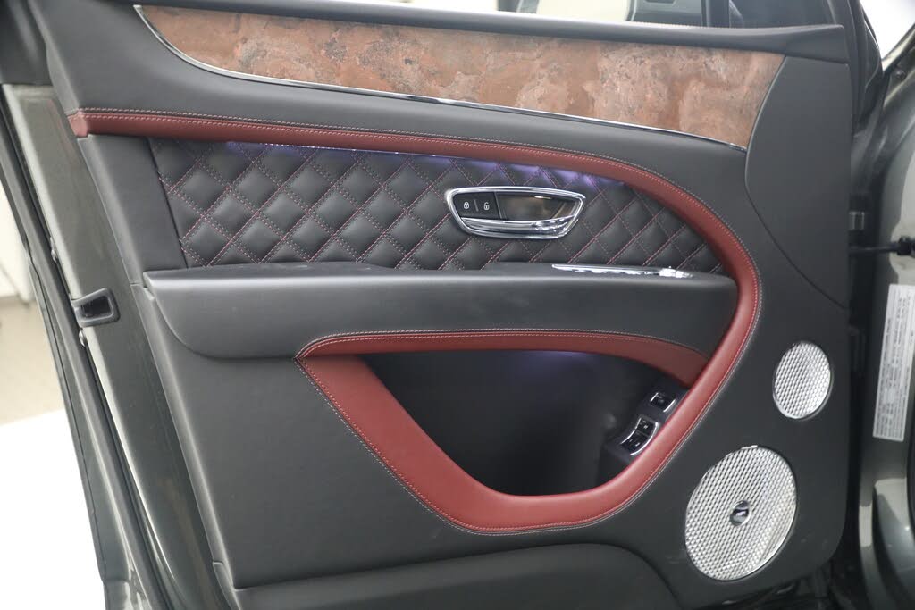 2022 Bentley Bentayga V8 AWD photo 17