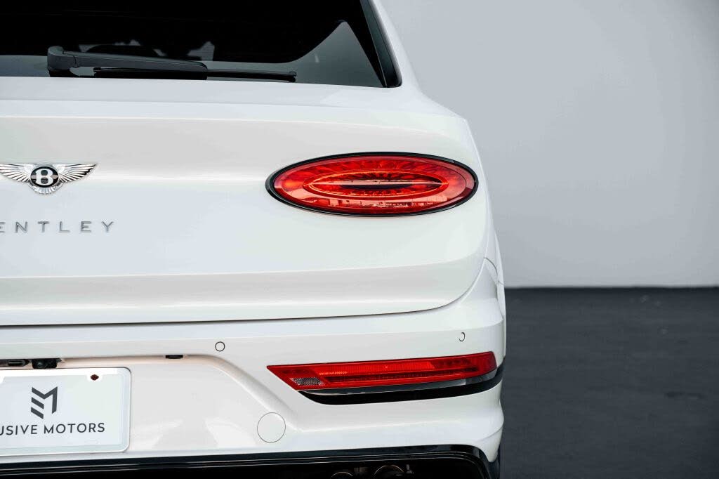 2021 Bentley Bentayga V8 AWD photo 13
