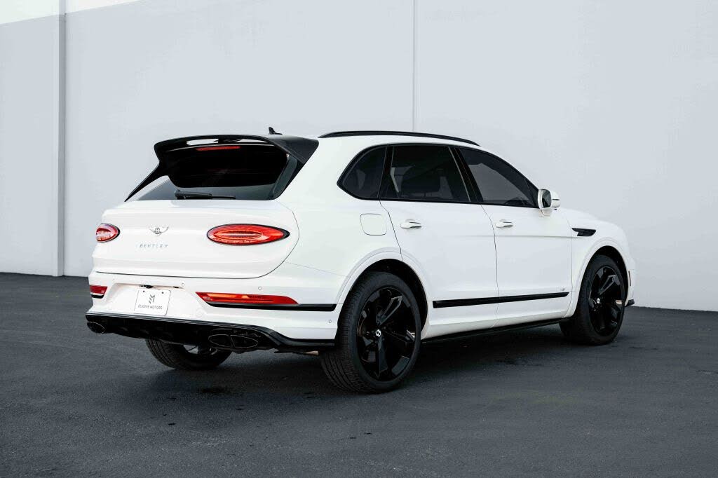 2021 Bentley Bentayga V8 AWD photo 16