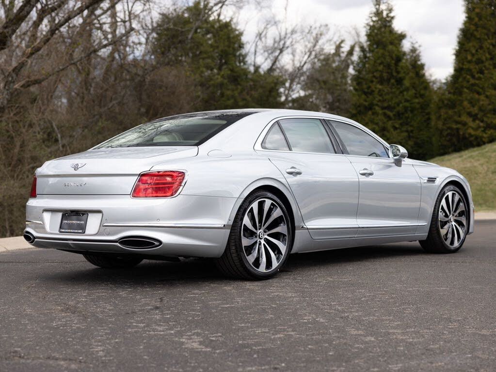 2026 Bentley Flying Spur AWD photo 12