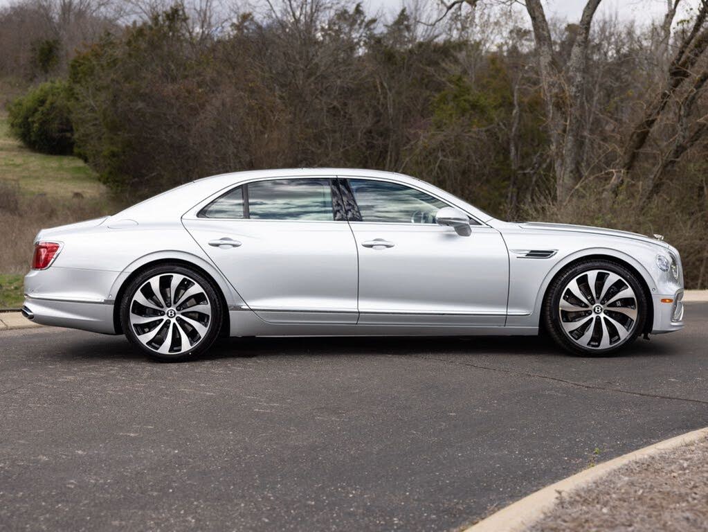 2026 Bentley Flying Spur AWD photo 13