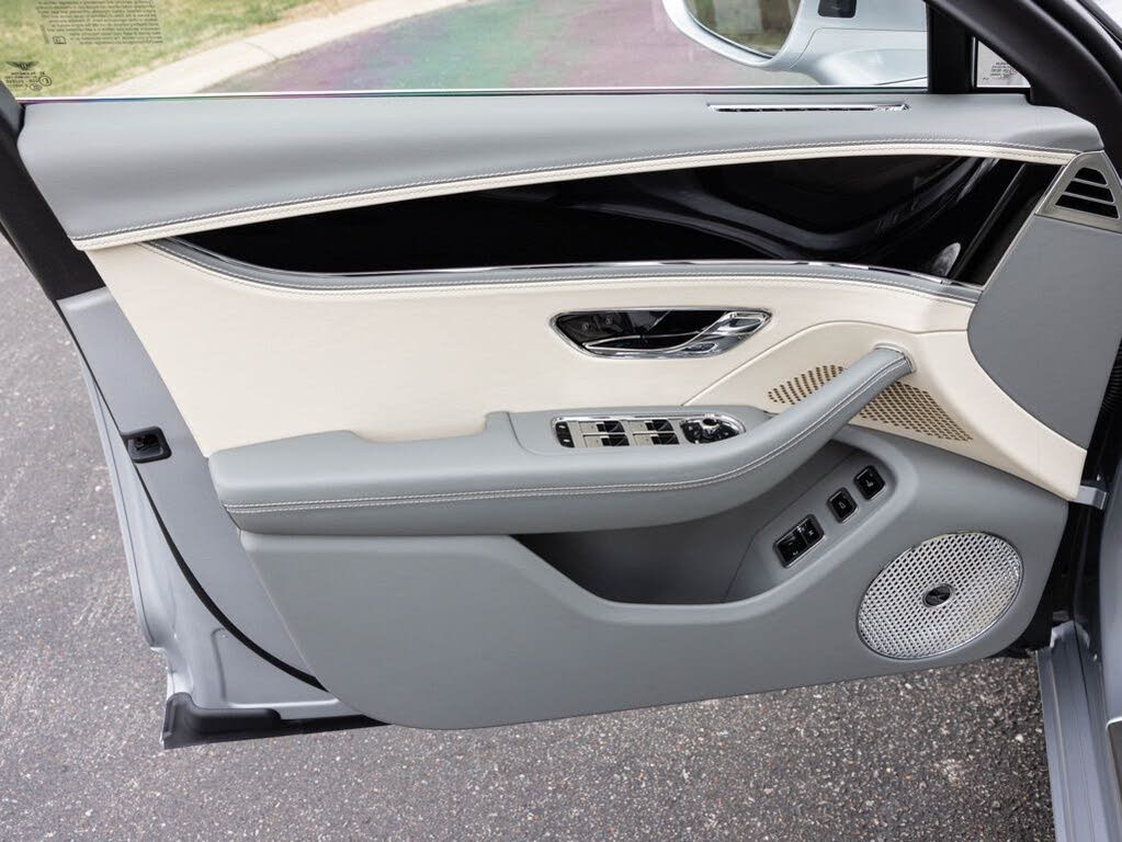 2026 Bentley Flying Spur AWD photo 23