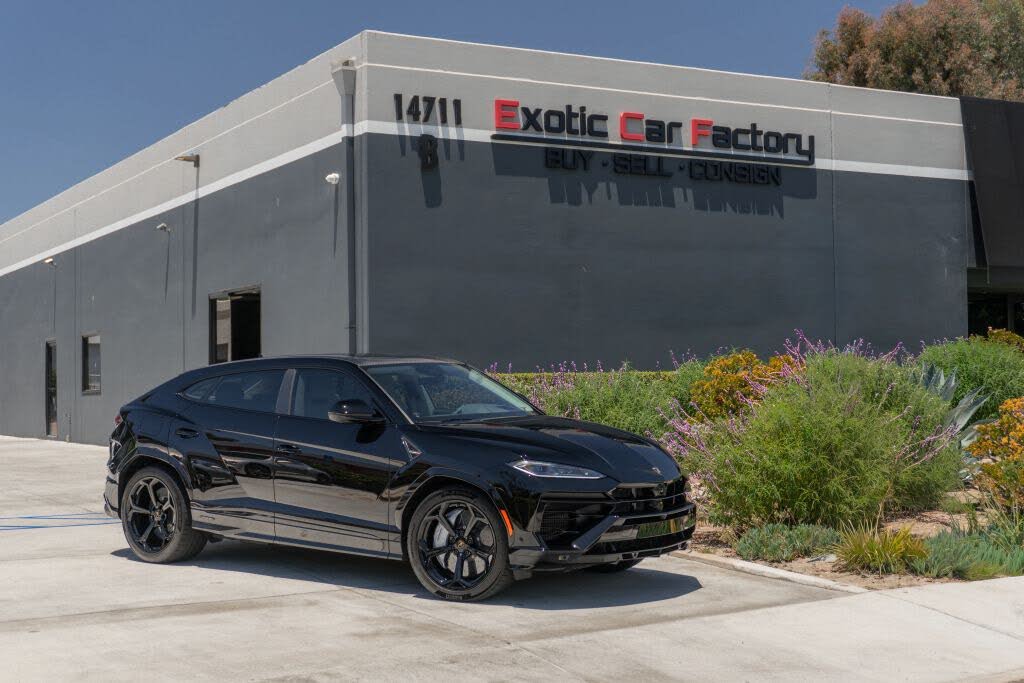 2026 Lamborghini Urus SE AWD