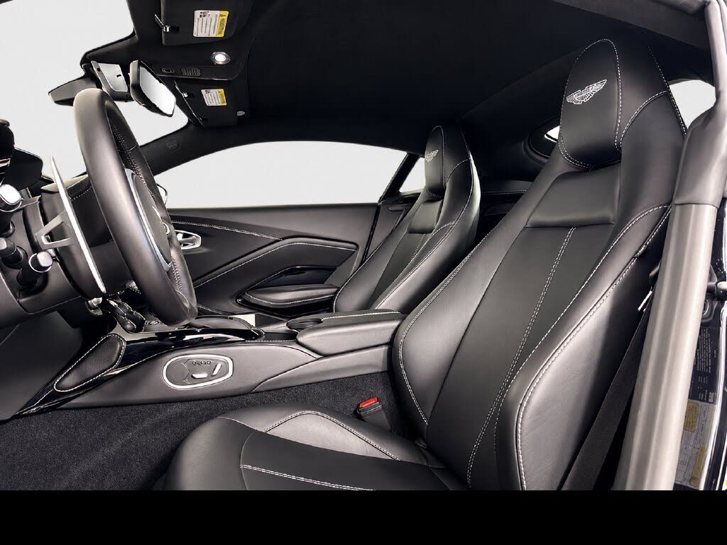 2021 Aston Martin Vantage Coupe RWD photo 8